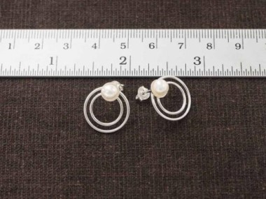 925 Sterling Silver Circle Hoop Stud Earrings., With Pearl.