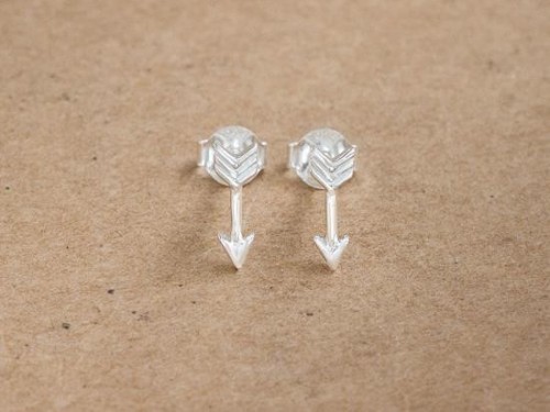 1 pair of 925 Sterling Silver Arrow Stud Earrings 3x9mm. minimalist earrings