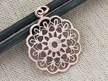 925 Sterling Silver Rose Gold Vermeil Style Filigree Disc Pendant 23mm.