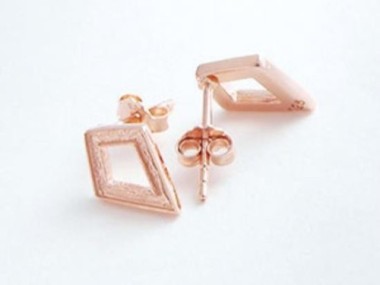 925 Sterling Silver Rose Gold Vermeil Style Textured Diamond shaped Stud Earrings 8x11mm.