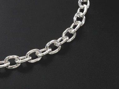 7 inches of Karen Hill Tribe Silver Hammered Oval Opened Link Chain 6.5x9.5mm.