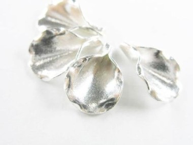 Karen Hill Tribe Silver Flower Bead Caps 10x15.5 mm.