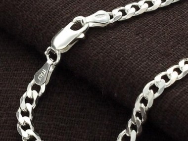 925 Sterling Silver Diamond Cut Curb Chain Bracelet.