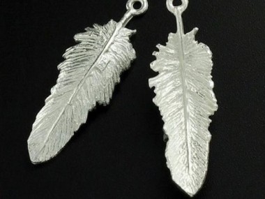 925 Sterling Silver Feather Pendants 10x32mm.