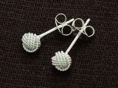 925 Sterling Silver Twist Wire Love Knot Stud Earrings 5 mm.