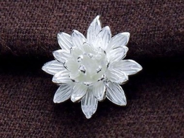 925 Sterling Silver Lotus Flower Pendant 16mm.