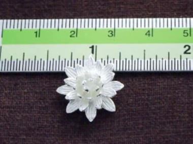 925 Sterling Silver Lotus Flower Pendant 16mm.