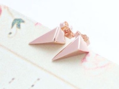 925 Sterling Silver Rose Gold Vermeil Style Triangle Stud Earrings 5x10mm.