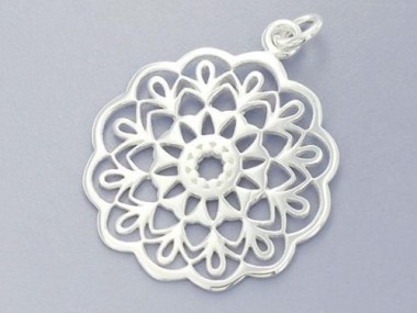 925 Sterling Silver Filigree Disc Pendant 23mm.