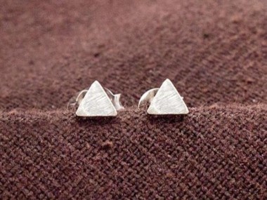 925 Sterling Silver Tiny Triangle Stud Earrings 4mm.