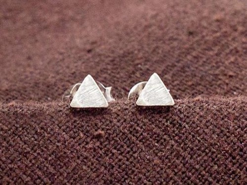 1 pair of 925 Sterling Silver Tiny Triangle Stud Earrings 4mm. , minimalist earrings ., Brush Finished .