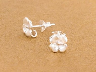 1 pair of 925 Sterling Silver Flower Stud Earrings Post Findings 7mm.