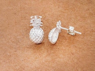 925 Sterling Silver Pineapple Stud Earrings 7x12 mm.