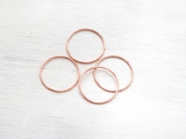 4 of 925 Sterling Silver Rose Gold Vermeil Style Closed Rings 20x1 mm.