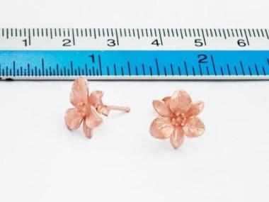 925 Sterling Silver Rose Gold Vermeil Style flower Stud Earrings 12 mm.