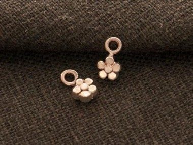 925 Sterling Silver Rose Gold Vermeil Style Tiny Flower Charms 4.6mm.