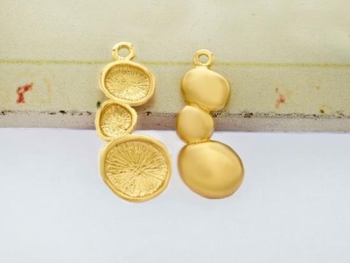 2 of 925 Sterling Silver 24k Gold Vermeil Style Free form Pendants 10x20mm.