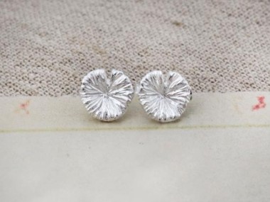 925 Sterling Silver Tiny Lotus Leaf Stud Earrings 9mm.