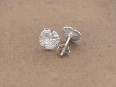 925 Sterling Silver Tiny Lotus Leaf Stud Earrings 9mm.