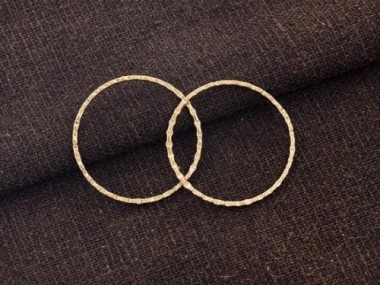 925 Sterling Silver Gold Vermeil Style Hammered Circle Closed Rings 24x1mm.