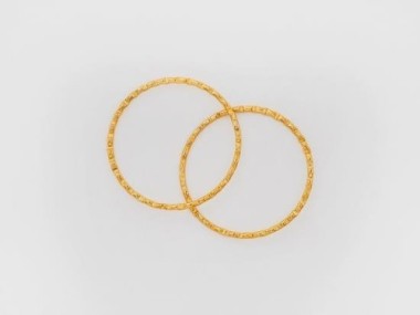 925 Sterling Silver Gold Vermeil Style Hammered Circle Closed Rings 24x1mm.