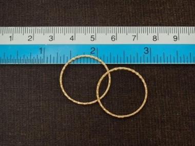 925 Sterling Silver Gold Vermeil Style Hammered Circle Closed Rings 24x1mm.