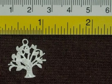 925 Sterling Silver Cubic Zirconia Botanic ,Tree of Life Pendant 20 mm.