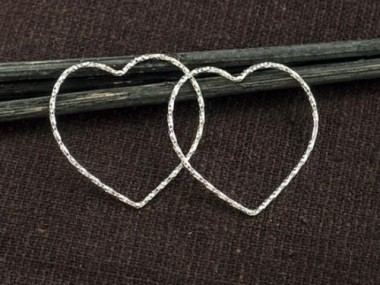 2 of 925 Sterling Silver Diamond Cut Heart Links, Connectors 25x1 mm.