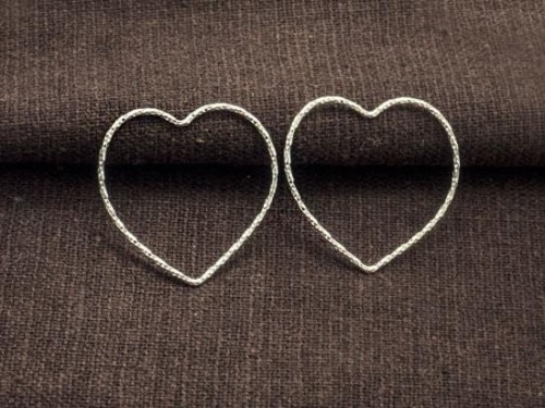 2 of 925 Sterling Silver Diamond Cut Heart Links, Connectors 25x1 mm.