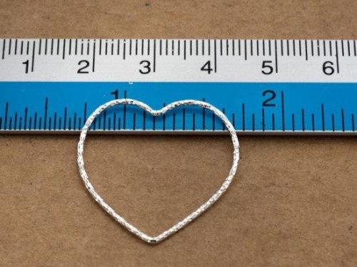 2 of 925 Sterling Silver Diamond Cut Heart Links, Connectors 25x1 mm.