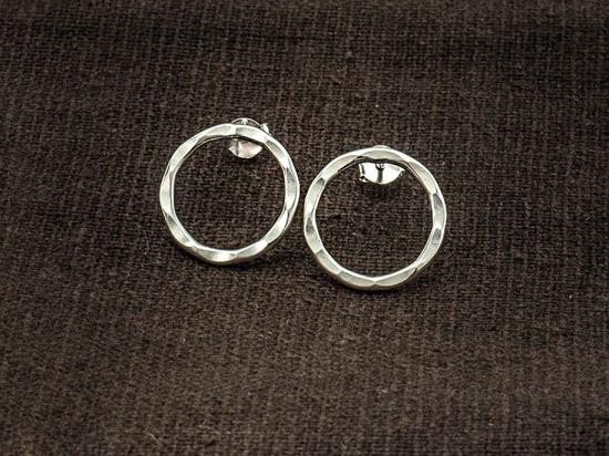 1 pair of 925 Sterling Silver Hammered Circle Stud Earrings 15mm. minimalist earrings