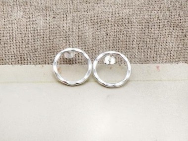 925 Sterling Silver Hammered Circle Stud Earrings 15mm.