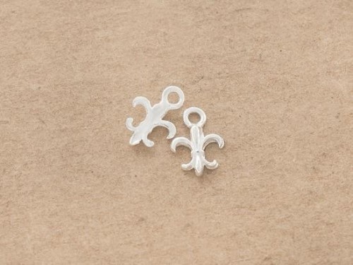 4 of 925 Sterling Silver Fleur de lis Charms 6x7 mm.