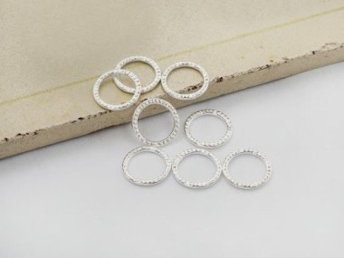 925 Sterling Silver Textured Circle Closed Rings, Connectors 9mm.