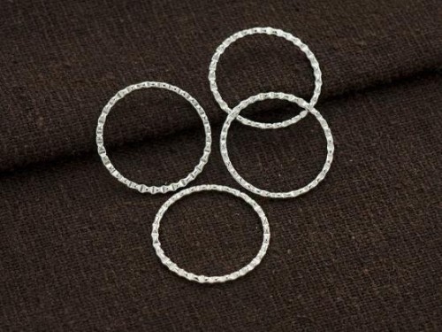 4 of 925 Sterling Silver Textured Circle Closed Rings, Connectors 18x1mm.