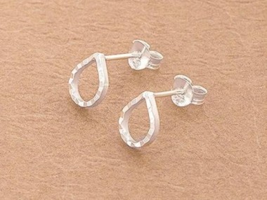 925 Sterling Silver Small Drop Stud Earrings 6.5x8mm.