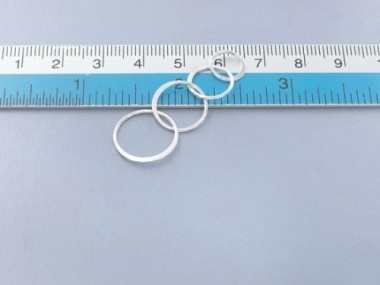 925 Sterling Silver Four Linked Circle Rings Charms, Connectors 40x15 mm.