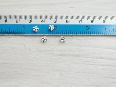 925 Sterling Silve Little Flower Beads 4.5mm.